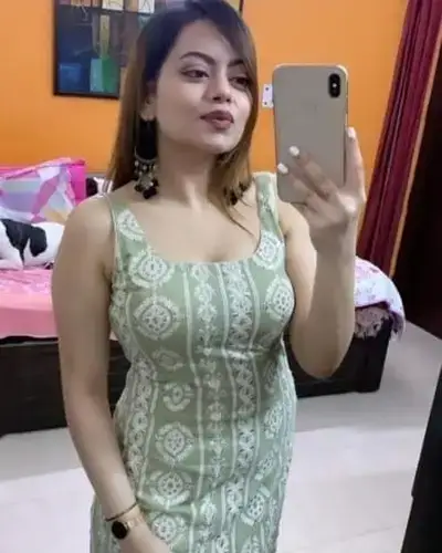 Call Girl in Shiggaon